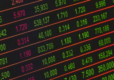 Rynek Forex kontra Giełda: Cechy wspólne i różnice - Poradnik dla Inwestorów